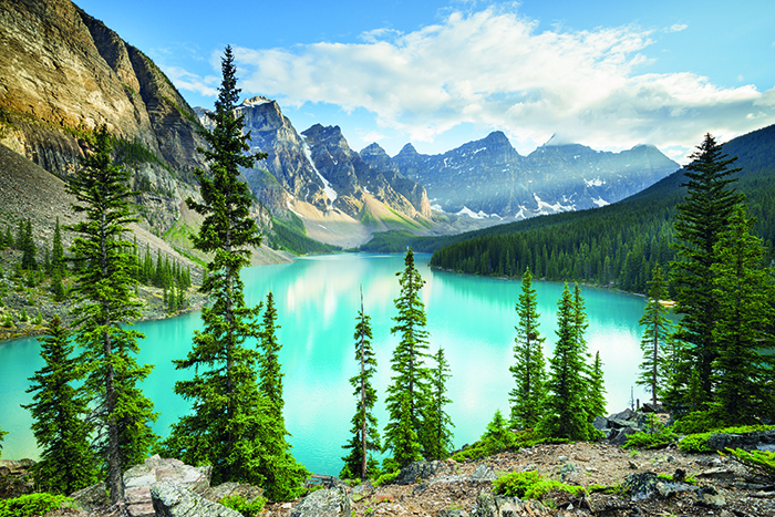 Ledovcové jezero Lake Moraine - Kanada, Banff National Park © Justin Foulkes / Lonely Planet